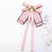 Load image into Gallery viewer, DOUBLE RIBBON BEE PEARL